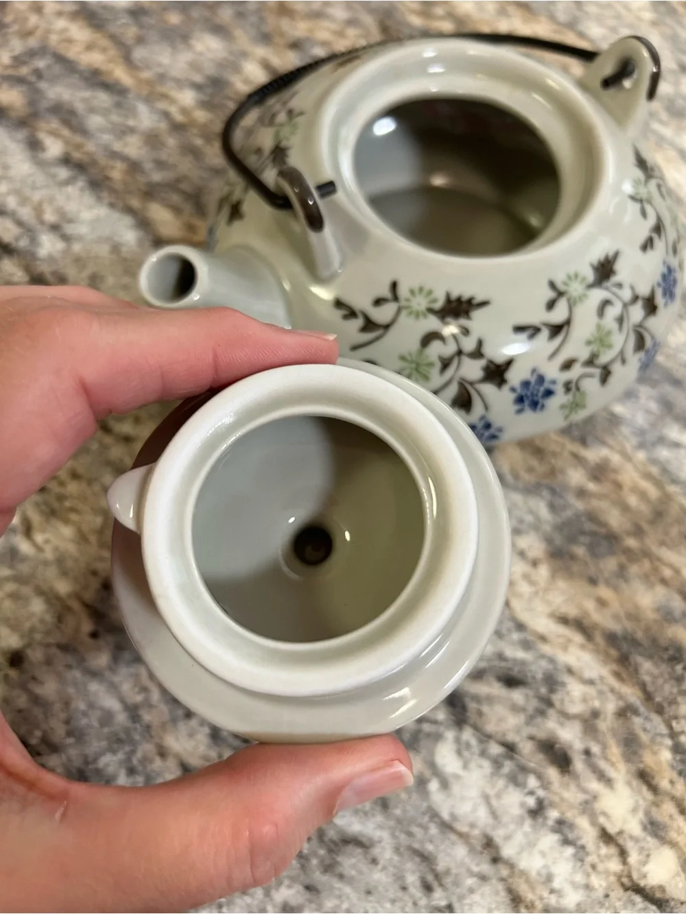 Pier1 Vintage Hand Painted Floral Tomoko Porcelain Teapot Metal Handle +Two Cups